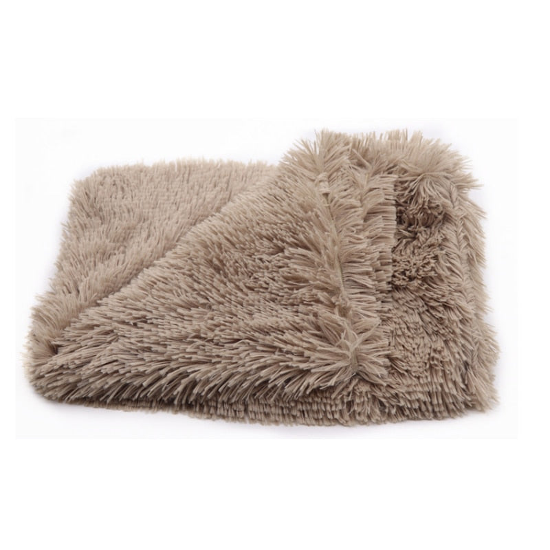 Indulge Your Pet in Comfort with Fluffy Fur Blanket