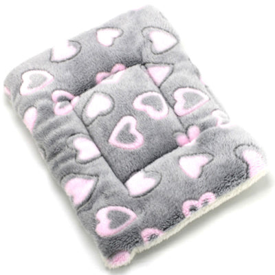 Spoil Your Feline Friend with Soft Cat Bed Mats